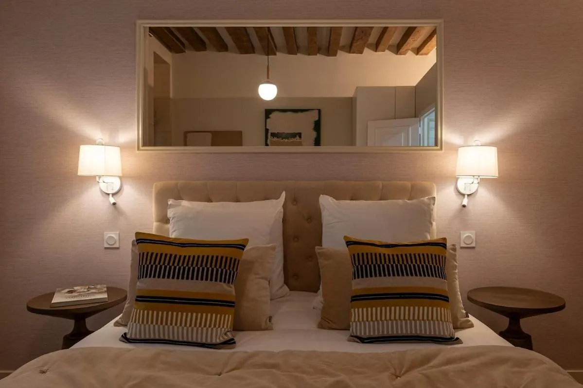 Le Marais Apartment
